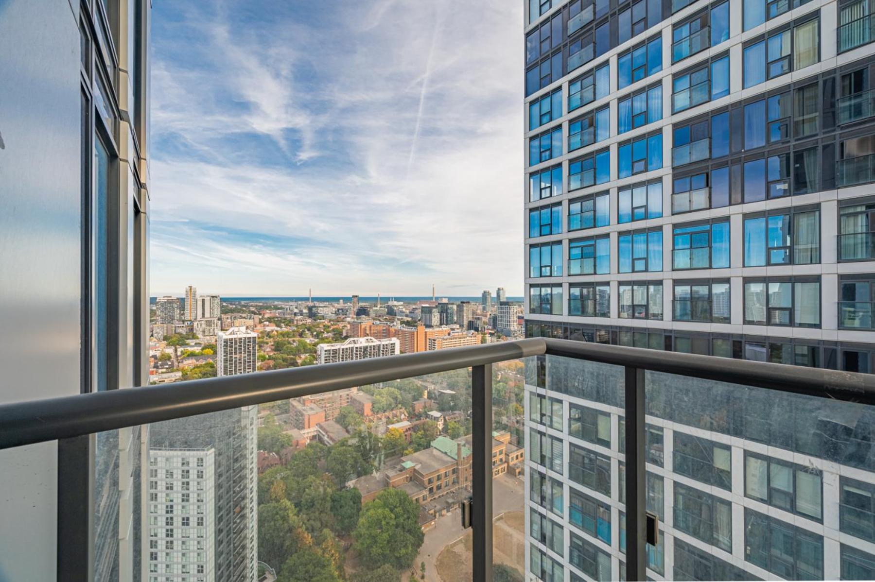 Toronto Garden Suites Ngoại thất bức ảnh